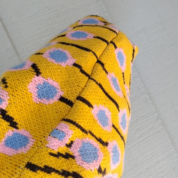 Sunshine Knit Tote Bag - Yellow, Pink, Blue - Picture 3 of 8